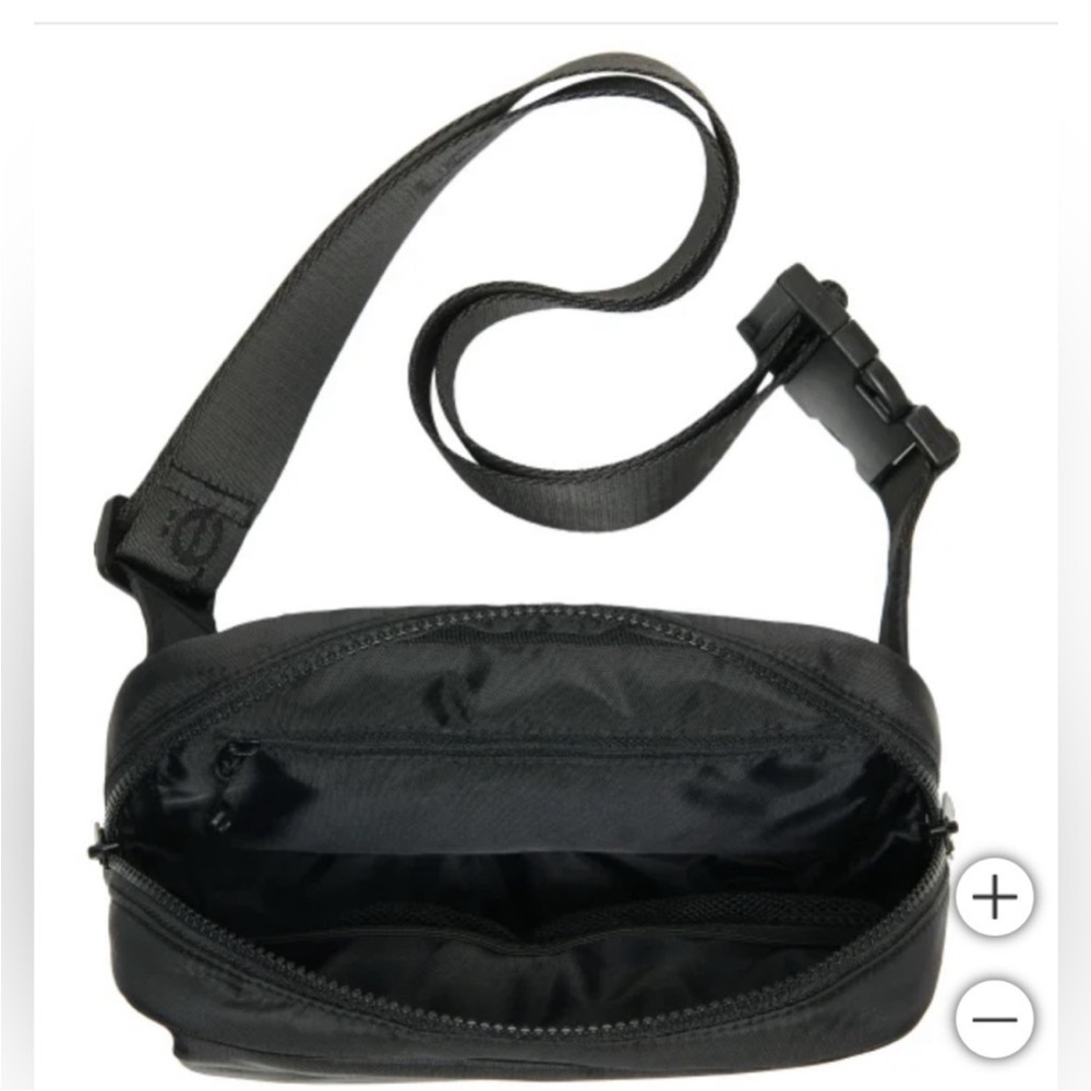 Unisex belt Bag with hand warmer NWT